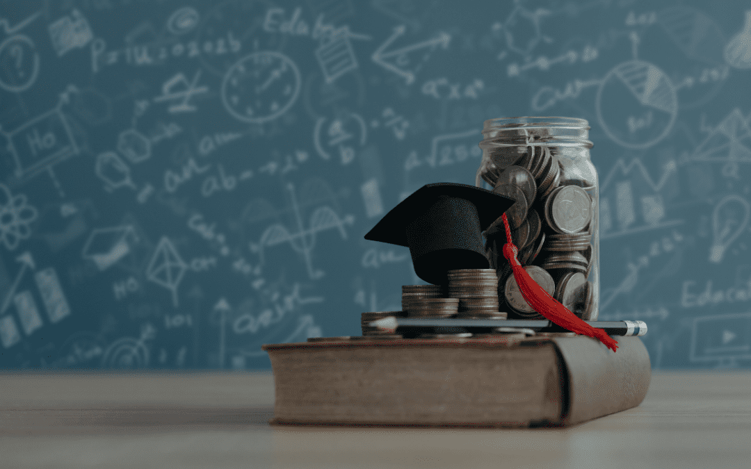 Considering College? These STEM Scholarships Are a Must-Have!